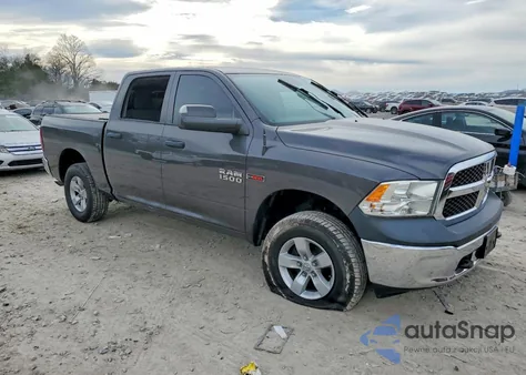 2018 Ram 1500 St z USA, uszkodzony, nr VIN 1C6RR7KM2JS228021